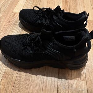 DSW Black Athletic Shoes